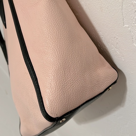Kate spade large peachy pink and black pebbled leather tote bag - Picture 3 of 16